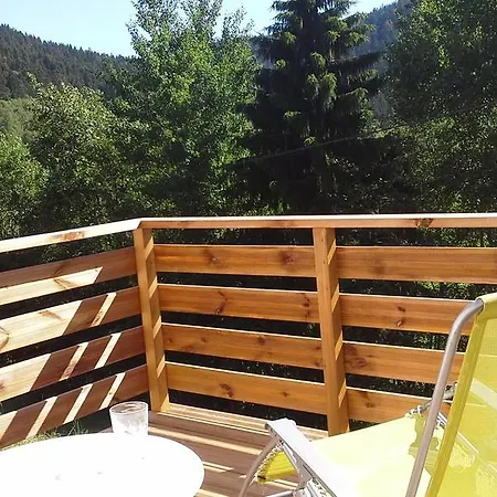 Du Poirier Hébergement de vacances *