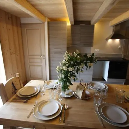 Du Poirier Hébergement de vacances Le Tholy